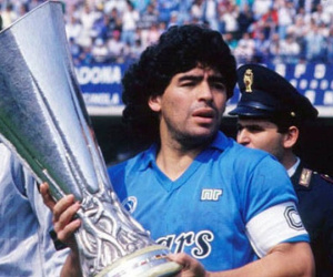 5 câu nói truyền cảm hứng cho cầu thủ trẻ của Diego Maradona