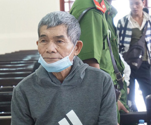 'Yêu râu xanh' 70 tuổi nhiều lần xâm hại bé gái 8 tuổi