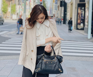 Style của 3 nàng Á hậu sớm theo chồng về dinh ở tuổi đôi mươi: Toàn 'chơi' màu đen - trắng - be mà vẫn max lồng lộn mới hay!