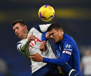 Tottenham trở lại ngôi đầu sau trận hòa nhạt với Chelsea