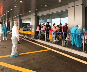 Dừng kế hoạch 33 chuyến bay đưa người Việt về nước