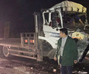 Tai nạn nghiêm trọng trên cao tốc Nội Bài - Lào Cai, tài xế và phụ xe tử vong