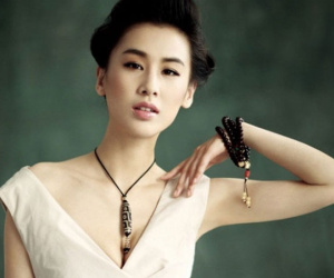 Sự nghiệp vừa khởi sắc trở lại, 'mỹ nhân giật chồng' Huỳnh Thánh Y lại bất ngờ vướng tin đồn mang thai lần 3