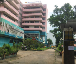 Tạm đình chỉ công tác, xem xét sa thải tiếp viên hàng không 'gây hậu quả nghiêm trọng'