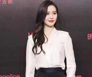 Thảm đỏ 'Cosmo 2020': Lưu Thi Thi khoe thần thái ngút ngàn, lấn át Dương Mịch - Đường Yên