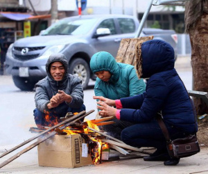 Hà Nội đón đợt rét mới, vùng núi có nơi rét đậm, rét hại