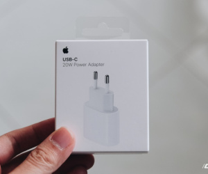 Không chỉ iPhone 12, ngay cả củ sạc Apple cũng cháy hàng, tăng giá tại Việt Nam