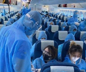 Hà Nội yêu cầu xử lý 3 tiếp viên hàng không vi phạm cách ly Covid-19