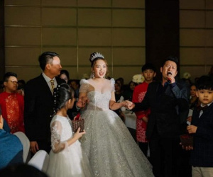 Bằng Kiều hát mừng đám cưới cháu, fan rầm rầm vào hỏi: 'Khi nào anh cưới vậy?'
