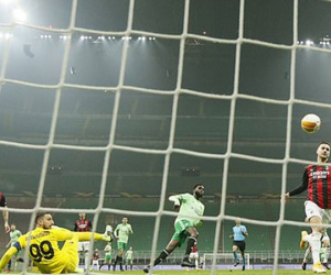 Ngược dòng ngoạn mục, Milan giành vé vào vòng knock-out