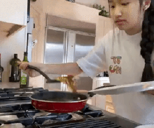 Tai nạn bếp núc chẳng chừa một ai: Lâu lắm mới trổ tài nhưng cái kết dành cho Jenny Huỳnh 'fail' quá