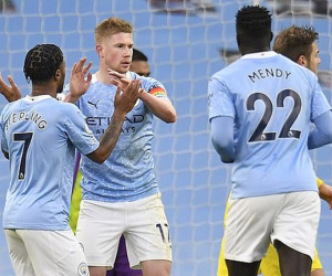 Man City vượt 7 bậc, bay vào Top 4 Premier League