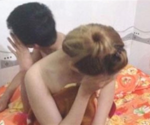 Nhân viên massage bán dâm giá cao: Hoạt động kín
