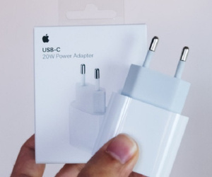 Đánh giá củ sạc Apple 20W đang cháy hàng tại Việt Nam: Giá cao nhưng chẳng có gì nổi trội