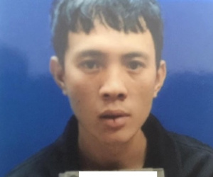 Chủ nhà đi lễ nhà thờ, Trộm đột nhập phá két sắt trộm tiền
