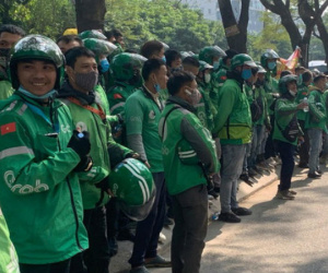 Vì sao tài xế Grab phản ứng việc tăng mức chiết khấu?