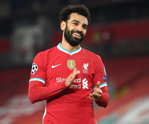 Salah 'hạ bệ' Steven Gerrard để đi vào lịch sử Liverpool