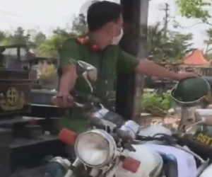 Đồng Nai: Tạm đình chỉ 2 lãnh đạo Đội CSGT liên quan 'clip bắt xe vi phạm bị sếp can thiệp'