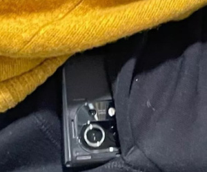 Xiaomi Mi 11 lộ ảnh thực tế với cụm camera vuông
