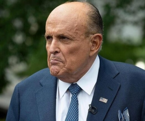 Luật sư của Trump nói cuộc chiến pháp lý 'chưa kết thúc'