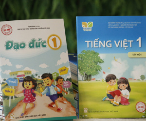 Chỉnh sửa bốn bộ sách giáo khoa lớp 1 của Nhà xuất bản Giáo dục