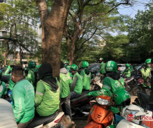 Vay 500 triệu mua xe cày Grab: Vỡ mộng thu nhập 30 triệu/tháng
