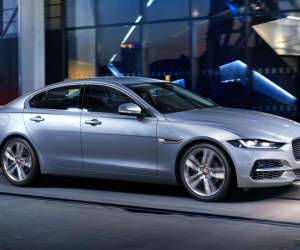 Jaguar Land Rover tiếp tục đóng cửa nhà máy