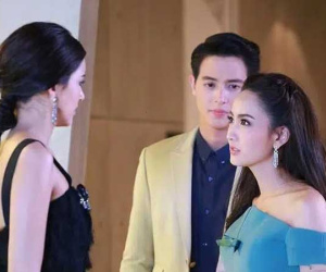 Bắt gặp chồng hẹn hò gái lạ, vợ chưa phản ứng anh đã rào trước là 'bạn đại học', cô vui vẻ diễn tròn vai nhưng hành động sau cùng khiến gã ê chề
