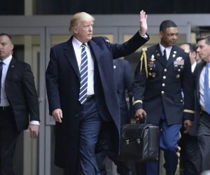 Điều gì sẽ xảy ra với 'vali hạt nhân' nếu tổng thống Trump không dự lễ nhậm chức của ông Biden?