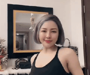 'Đu trend' TikTok, Trâm Anh để lộ vóc dáng chuẩn chỉnh nhưng biểu cảm khiến nhiều người tò mò