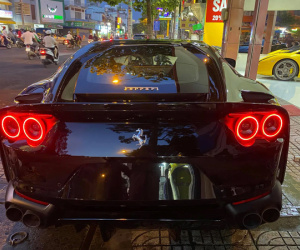 Sau Ferrari F430 Scuderia, Ferrari 812 Superfast từng của doanh nhân Hải Phòng cập bến showroom xe cũ, sẵn sàng tìm chủ mới