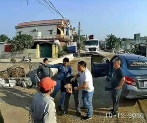 Khởi tố nhóm côn đồ chặn xe, hành hung chủ xe khách ở Thái Bình