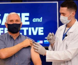 Mỹ truyền hình trực tiếp Phó Tổng thống Mike Pence tiêm vaccine Covid-19