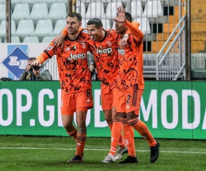 Ronaldo lập cú đúp, Juventus thắng trận '4 sao'