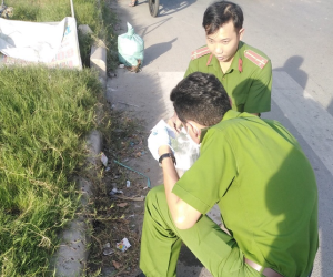 TP.HCM: Đang ngồi uống cà phê, thanh niên bị nhóm người chém nguy kịch