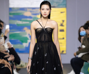 Top 3 HHVN 2020 lần đầu diễn catwalk cùng nhau, Đỗ Thị Hà thần thái cải thiện hơn hẳn