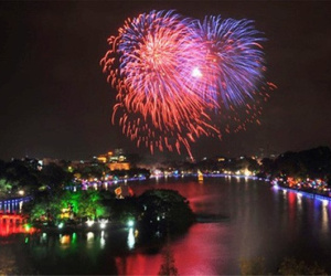 Thủ tướng: Không bắn pháo hoa Tết 2021 bằng ngân sách Nhà nước