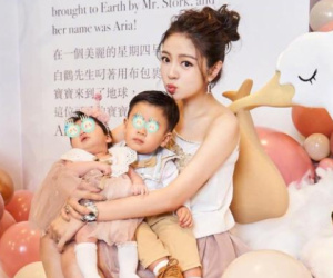 Mỹ nhân 'Ỷ thiên đồ long ký' bỏ hàng tỷ đồng mở tiệc mừng cho con gái, khách mời còn được quà hàng trăm triệu mang về