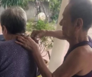 Bà ốm nằm viện, ông viết thư tay động viên và giọt nước mắt, cái ôm thật chặt ngày gặp lại