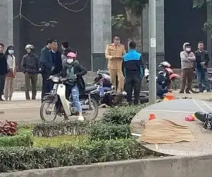 Hà Nội: Tông vào gốc cây khi đi lễ chùa lúc rạng sáng, người phụ nữ tử vong thương tâm