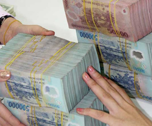 Cắt tóc, gội đầu 'hốt' vụ 700 tỷ: Miếng mồi lãi cao, nỗi lo thảm họa