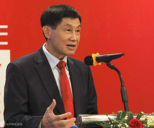 Toan tính mở cửa hàng miễn thuế dưới phố của ‘vua hàng hiệu’