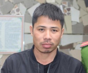 Gã trai làng chặn ôtô thương lái thu phí bảo kê