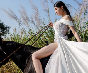 Hoa hậu du lịch Châu Á Phạm Lan Anh hoá tiểu thư quý tộc kiêu sa