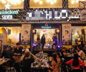 Khách hàng tố quán ăn Sài Gòn 'chém đẹp' dịp Noel: Tiền ăn 4,8 triệu đồng, phụ thu gần 1 triệu, thuế VAT 10% tính trên tổng hóa đơn đã có phụ thu
