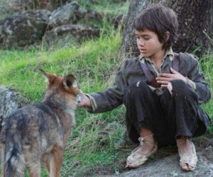 Câu chuyện có thật về "cậu bé rừng xanh" được bầy sói nuôi dưỡng trong 12 năm và cuộc sống sau khi tái hòa nhập cộng đồng con người