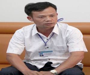 Bắt tạm giam nguyên chủ tịch xã bắt gỗ lậu về làm quà biếu cán bộ