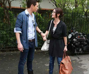 Bị dọa đuổi về ngoại vì 'không trọn phận làm vợ', vợ lẳng lặng mở điện thoại cho chồng xem đoạn tin nhắn mà khiến anh đứng hình tại chỗ