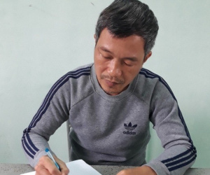 Khởi tố nhân viên trung tâm xúc tiến việc làm về hành vi làm giả hồ sơ