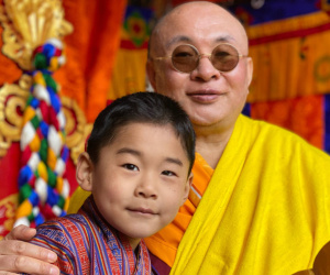 Hoàng hậu 'vạn người mê' Bhutan chia sẻ ảnh mới của 2 Hoàng tử, vẻ ngoài của hai đứa trẻ gây bất ngờ